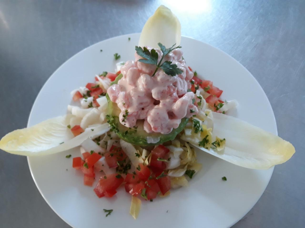 Sainte-Gauburge-Sainte-Colombe Hotel De La Gare מראה חיצוני תמונה